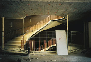 INDOORS / INNENRÄUME