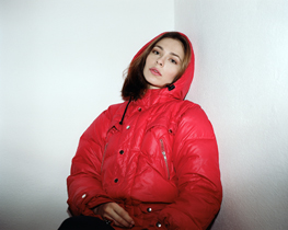 NINA KRAVIZ