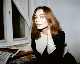 NINA KRAVIZ