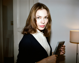 NINA KRAVIZ