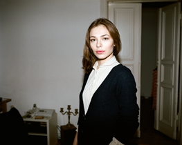 NINA KRAVIZ