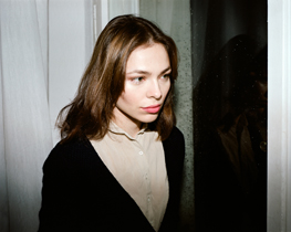 NINA KRAVIZ