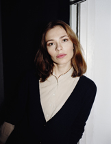NINA KRAVIZ