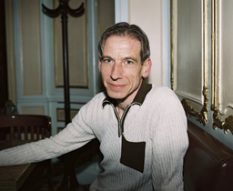 HOLGER HILLER