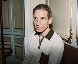 HOLGER HILLER